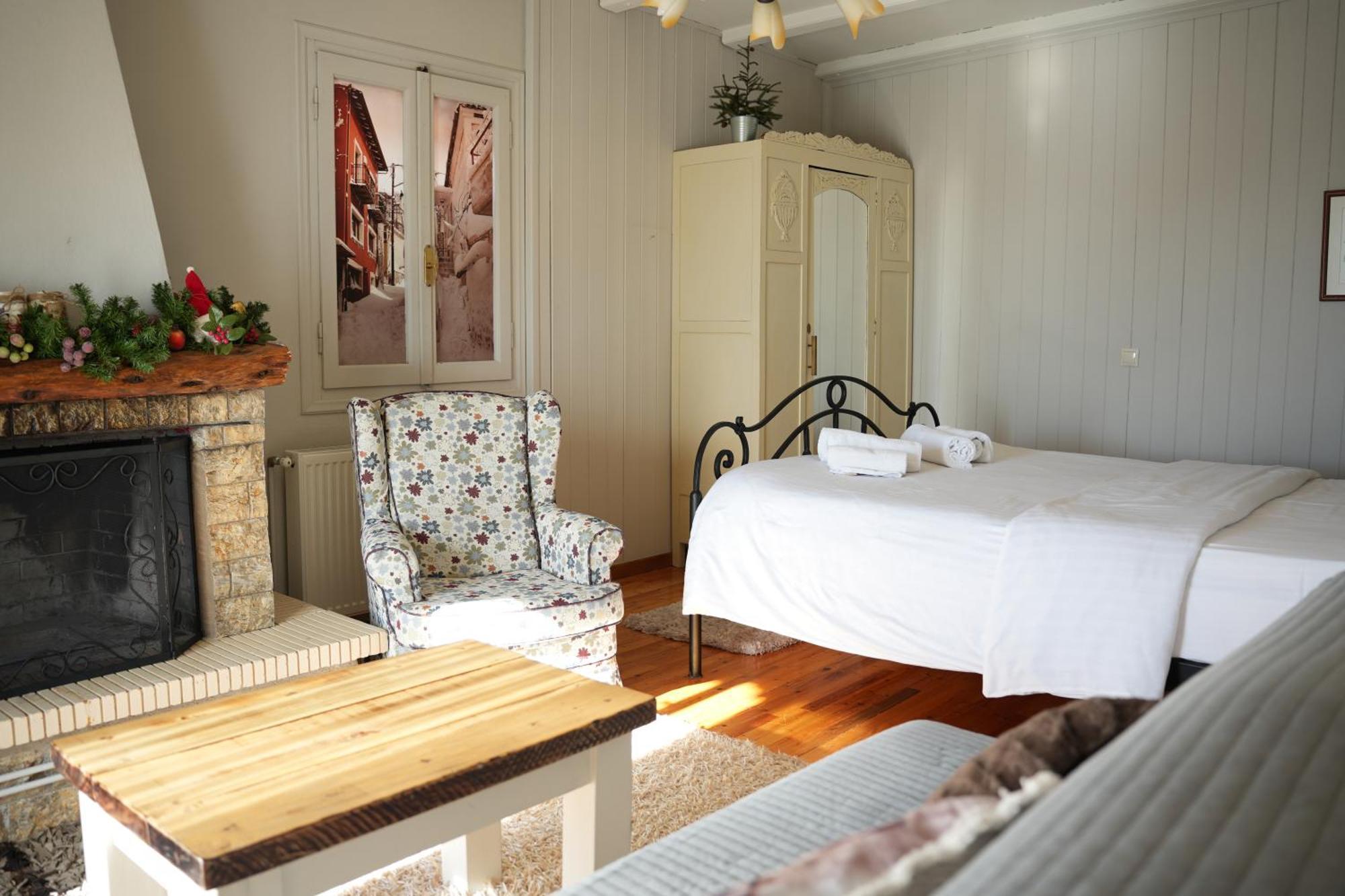 Guesthouse Doma Est 1991 아라초바 외부 사진