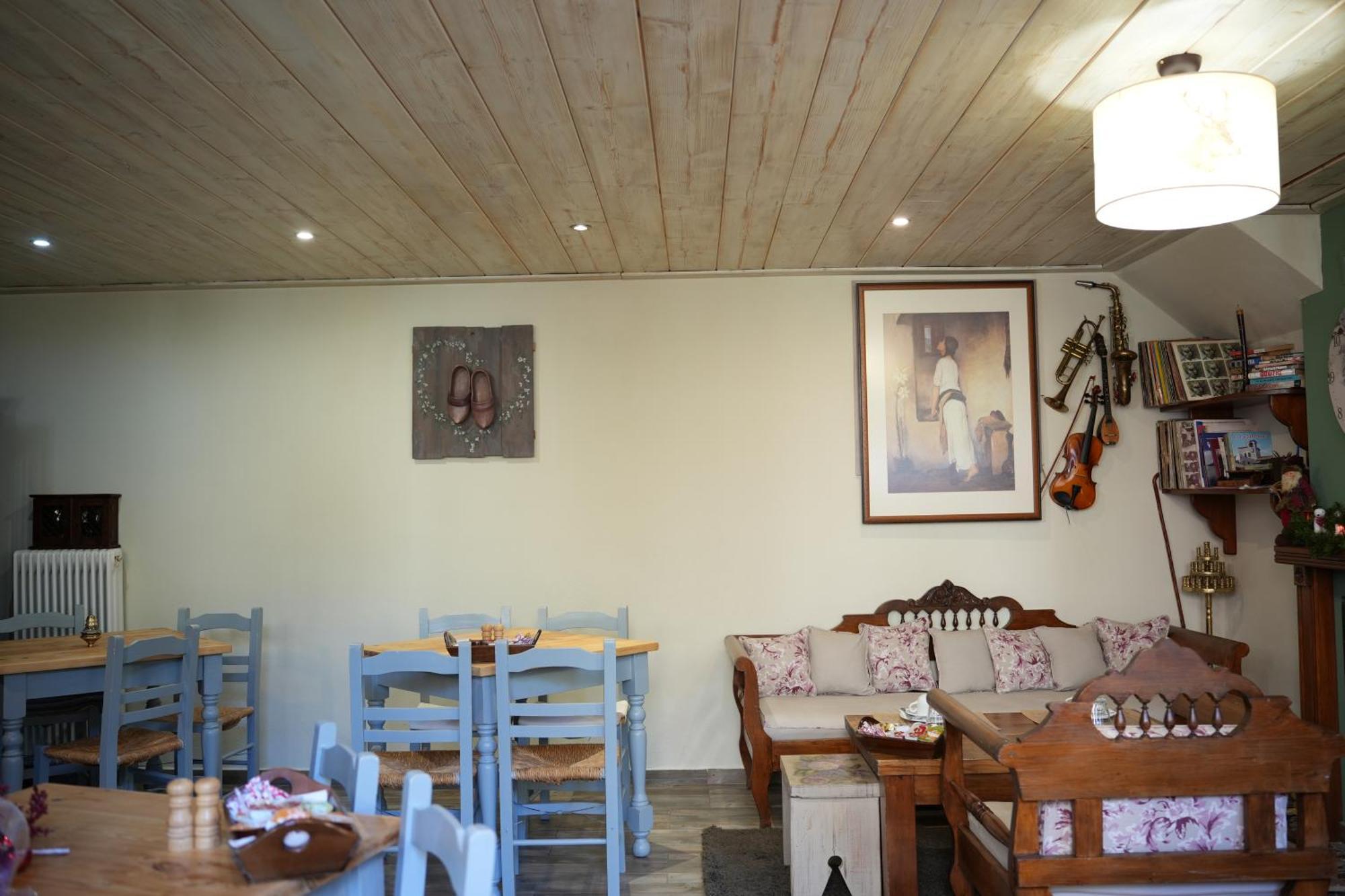 Guesthouse Doma Est 1991 아라초바 외부 사진