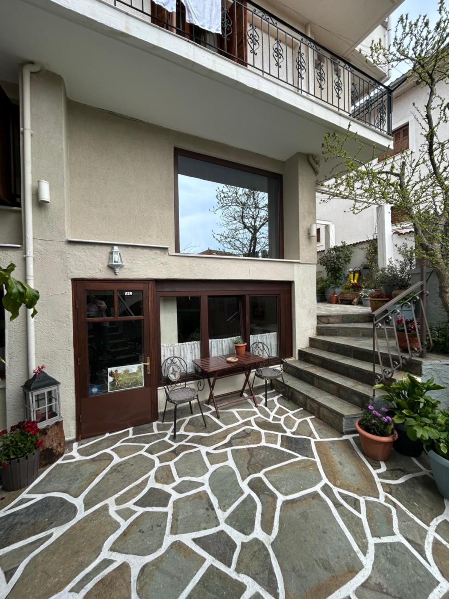 Guesthouse Doma Est 1991 아라초바 외부 사진