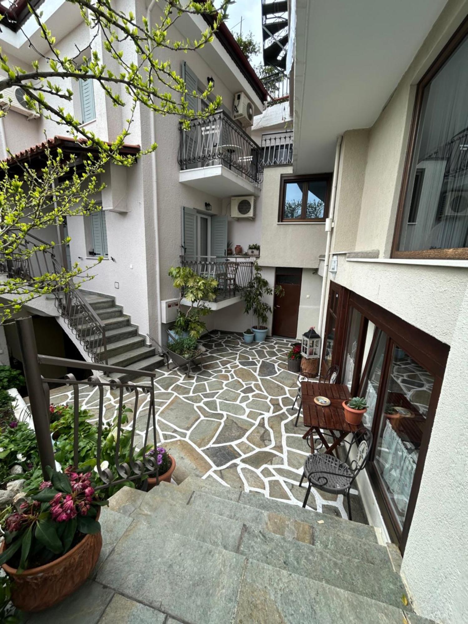Guesthouse Doma Est 1991 아라초바 외부 사진